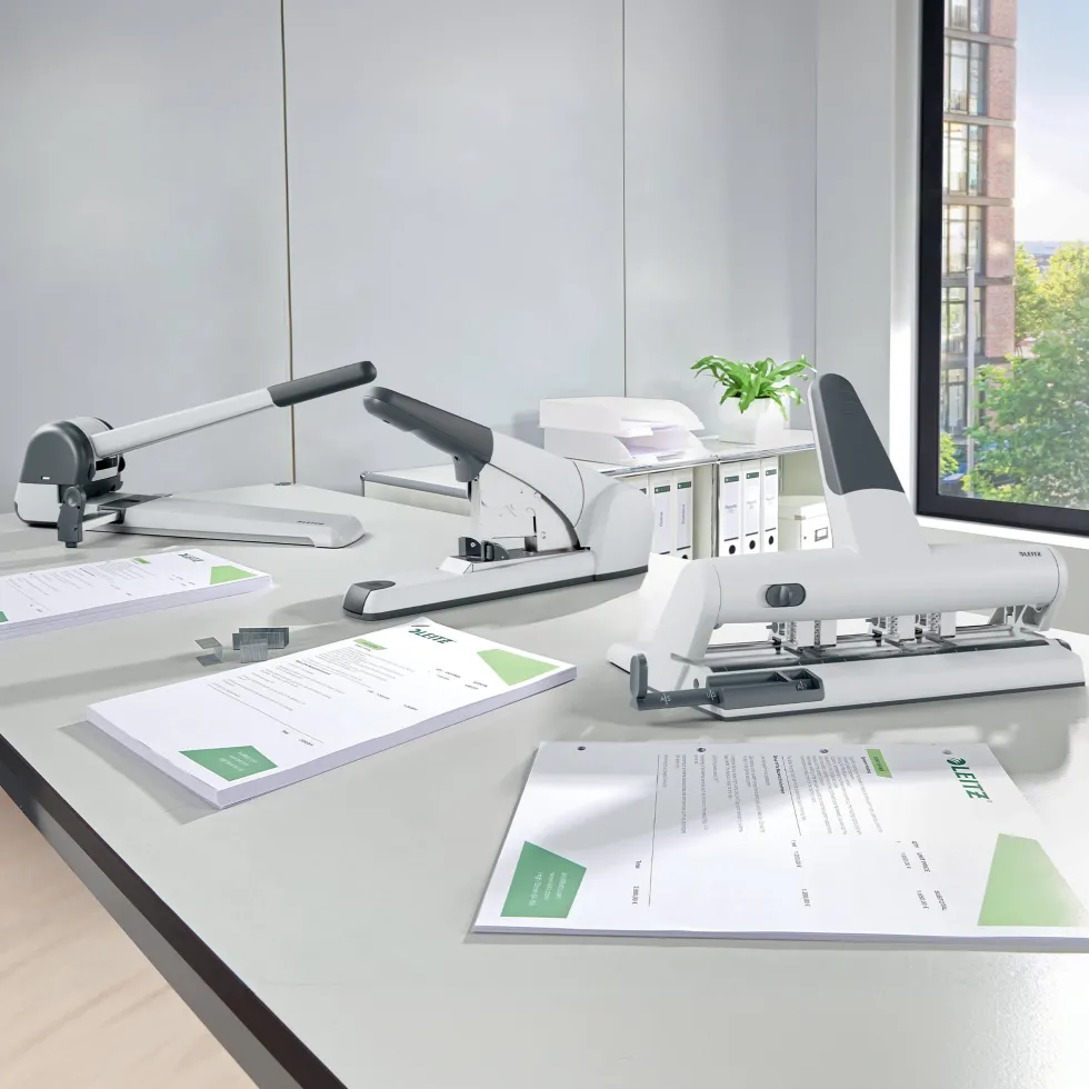 Hålslag 5114 Universal 30 white