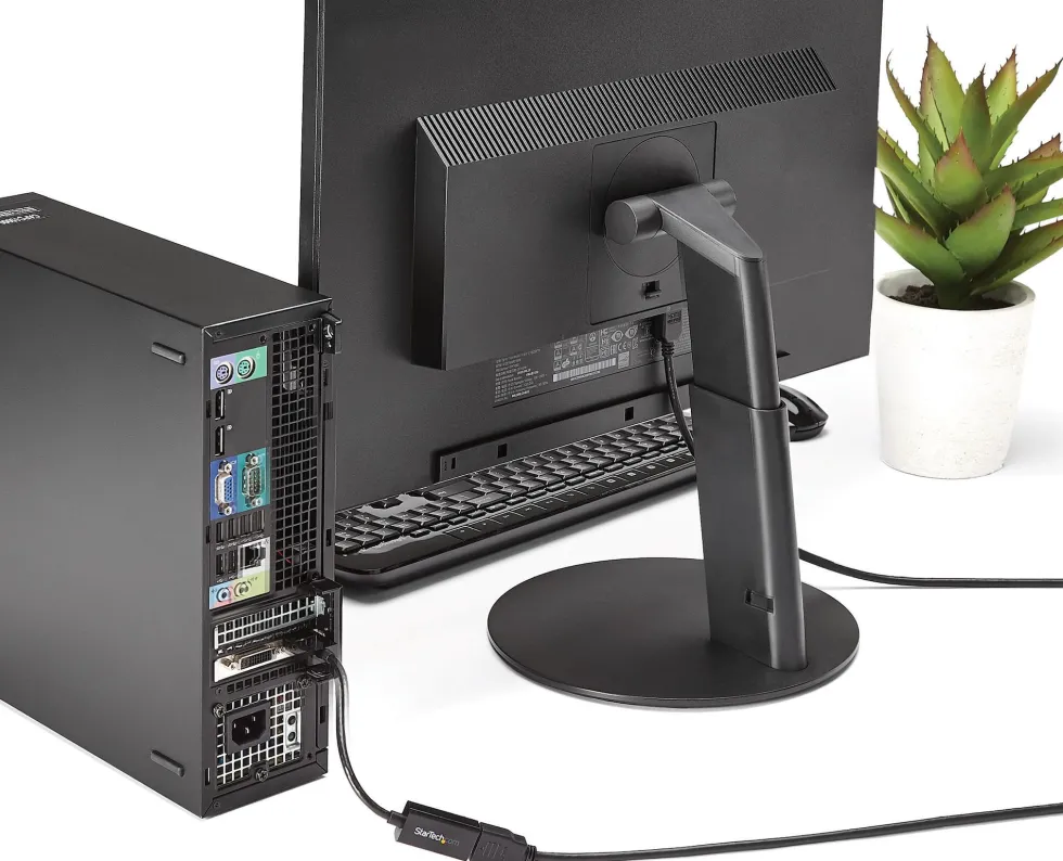 StarTech.com DisplayPort 1.2 to HDMI Adapter - 4K 30Hz - Active