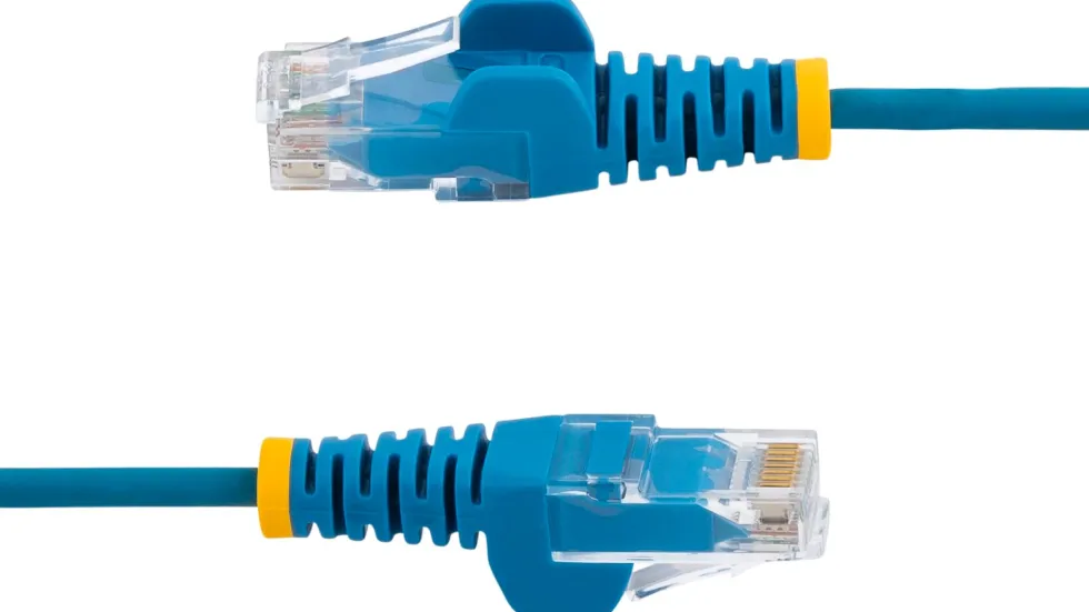 StarTech.com - Patch-kabel - RJ-45 (hane) till RJ-45 (hane) - 25