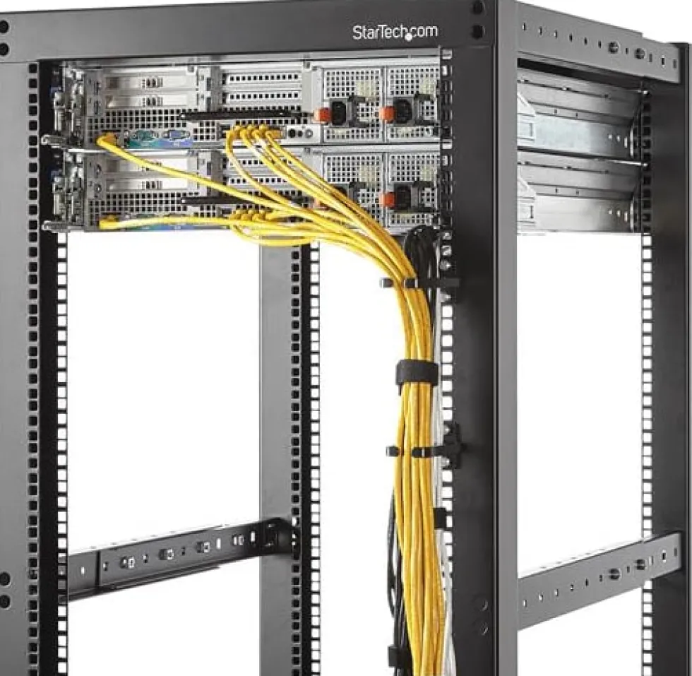 StarTech.com 1U Vertical 1.8 x 3.9in Server Rack Cable