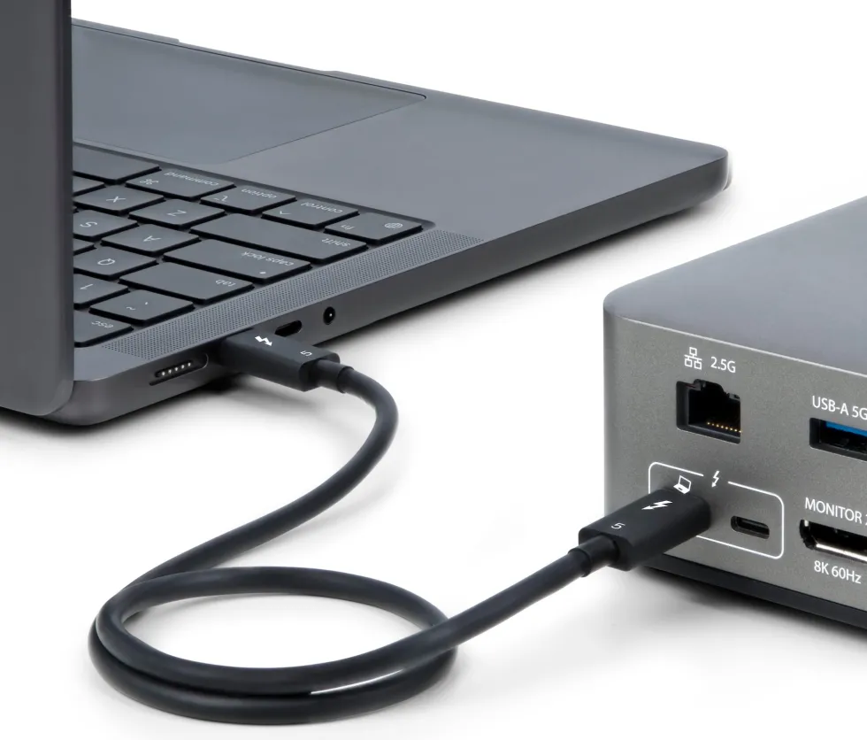 StarTech 2.6ft (80cm) Thunderbolt 5 Cable, 80Gbps/120Gbps,